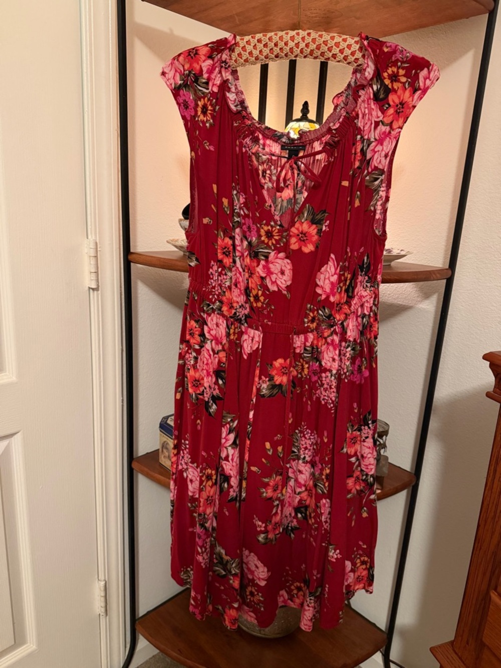 Womens Torrid Floral Mini Dress Size 0 / USA 10 12 Large Printed Red Sleeveless - Picture 2 of 6